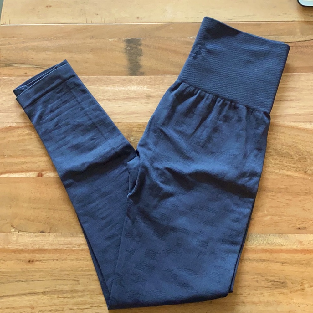 Jed North workout leggings